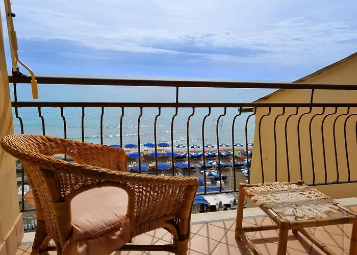 Il Bijou Di Rossella - Front- Happy Alassio